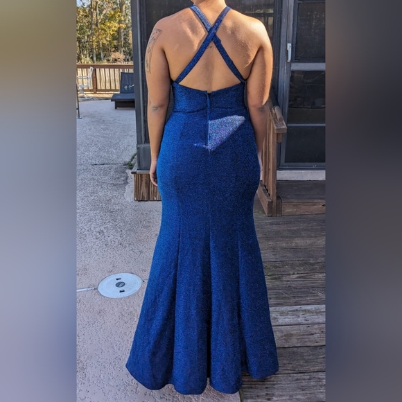 Blue halter dress - Picture 2 of 2